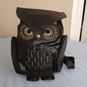 Black Owl Design Backpack